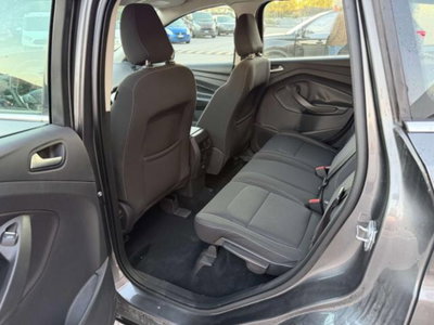 Ford Kuga 1.5 TDCI 120 CV S&S 2WD Plus (6)