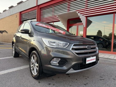 Ford Kuga 1.5 TDCI 120 CV S&S 2WD Plus (8)