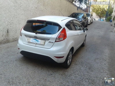 Ford Fiesta 1.6 TDCi 95CV 3 porte Titanium (2)