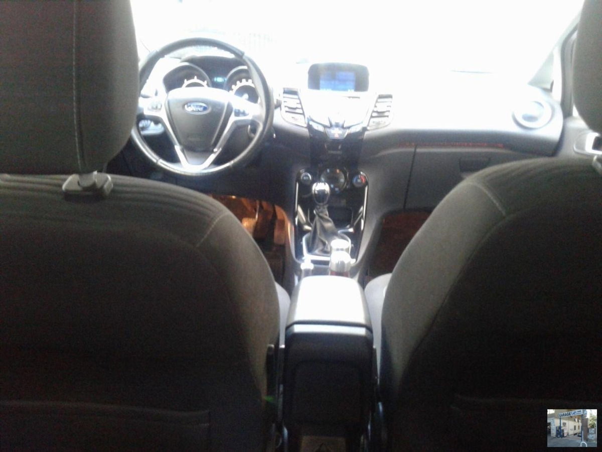 Ford Fiesta 1.6 TDCi 95CV 3 porte Titanium (4)