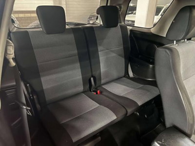 Suzuki Grand Vitara 1.9 DDiS 3 porte Offroad (9)