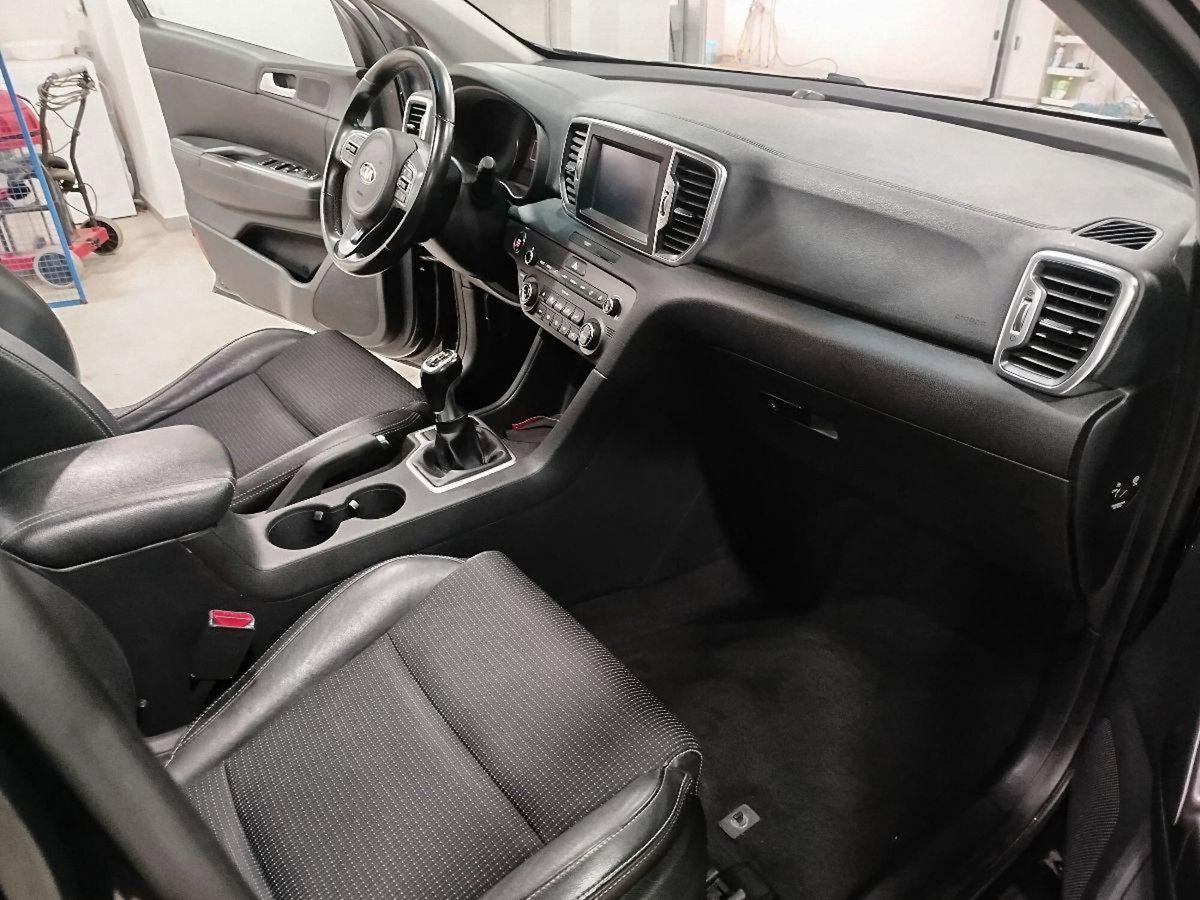 Kia Sportage 1.7 CRDI VGT 2WD high tech (12)
