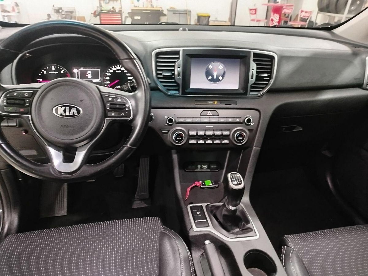 Kia Sportage 1.7 CRDI VGT 2WD high tech (13)