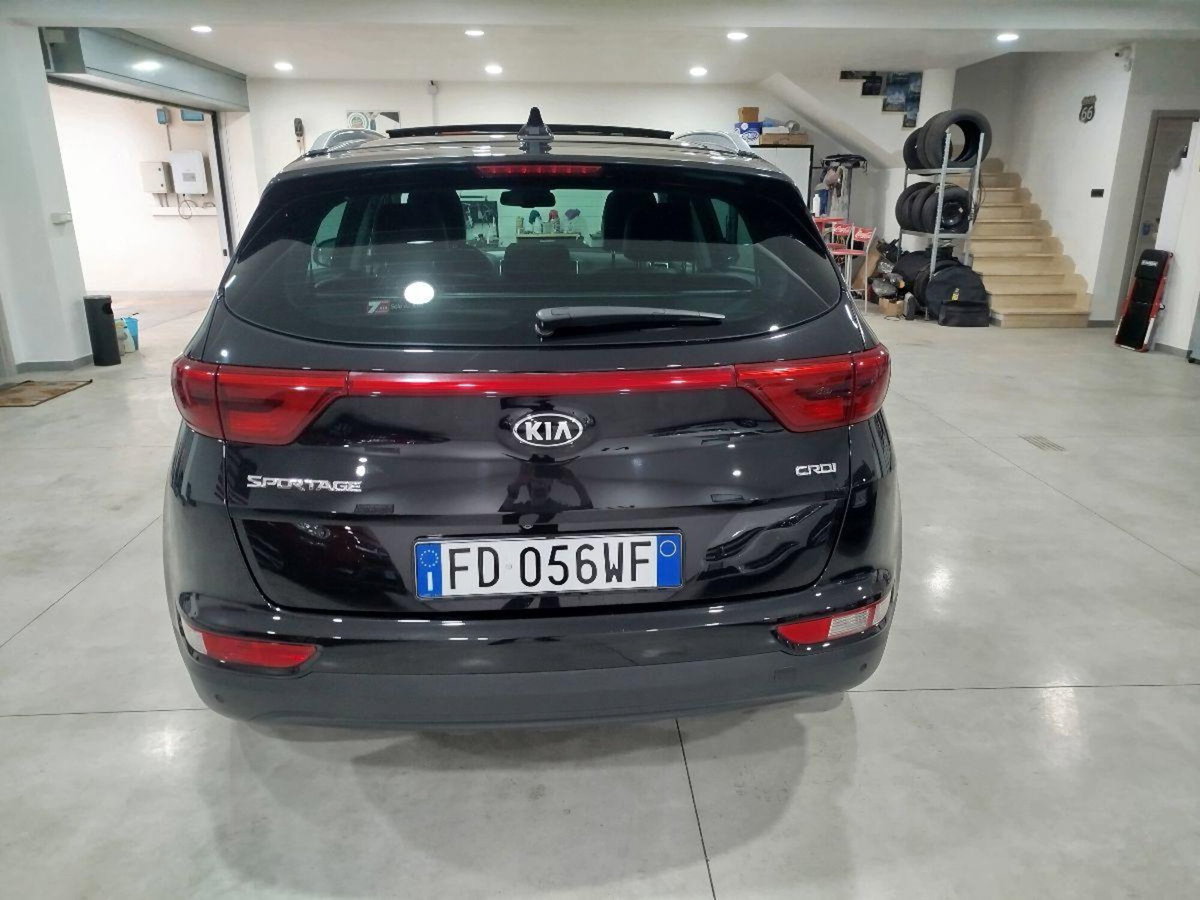Kia Sportage 1.7 CRDI VGT 2WD high tech (6)