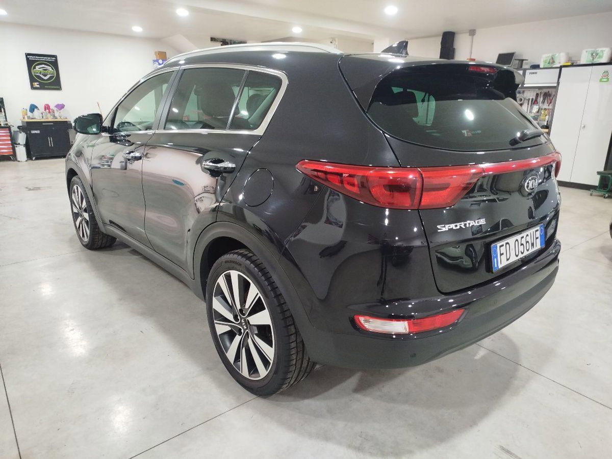 Kia Sportage 1.7 CRDI VGT 2WD high tech (7)