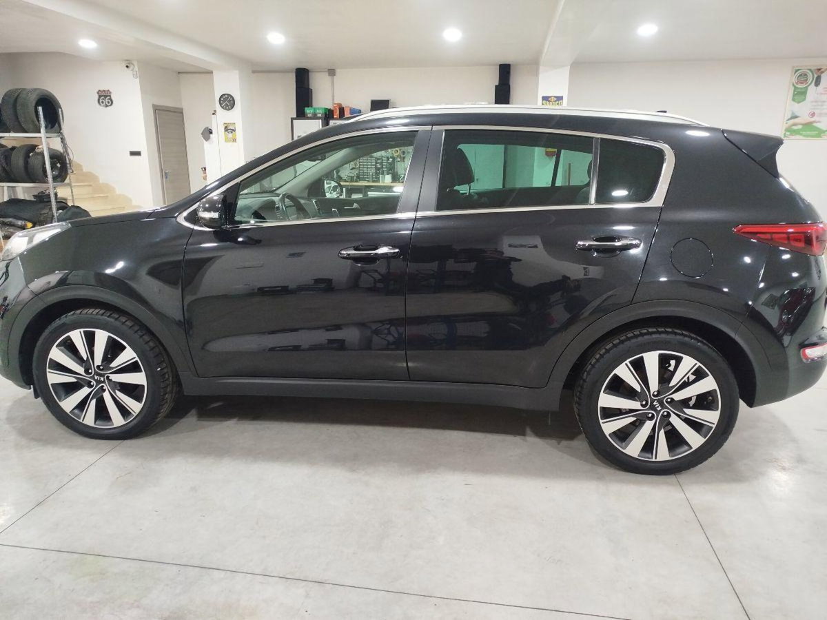 Kia Sportage 1.7 CRDI VGT 2WD high tech (8)