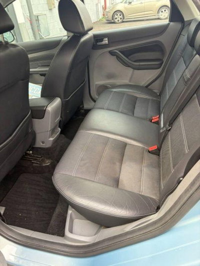 Ford Focus 1.6 Ti-VCT (115CV) 5p. Tit. (7)