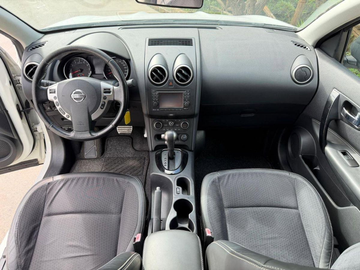 Nissan Qashqai 1.6 16V Tekna (11)