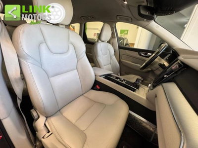 Volvo XC60 D4 AWD Geartronic Momentum (2)