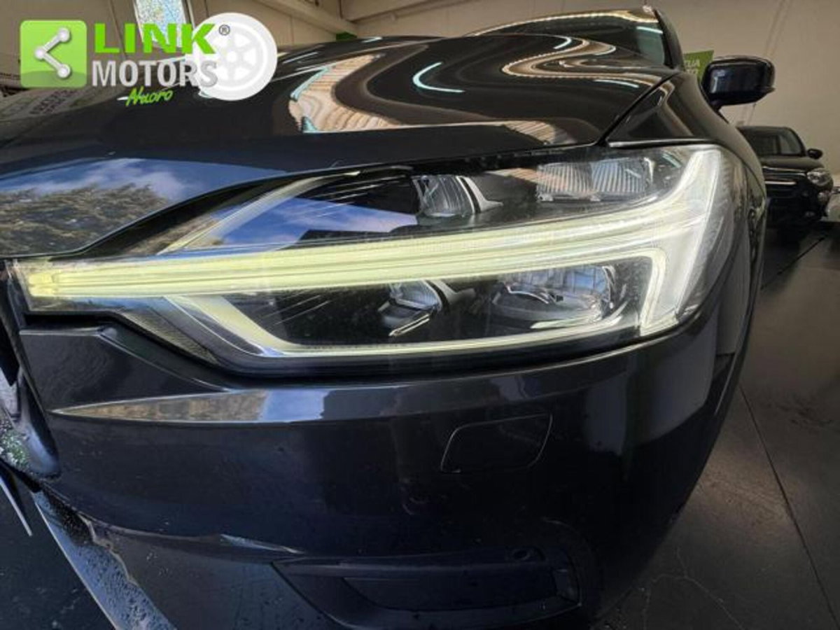 Volvo XC60 D4 AWD Geartronic Momentum (5)