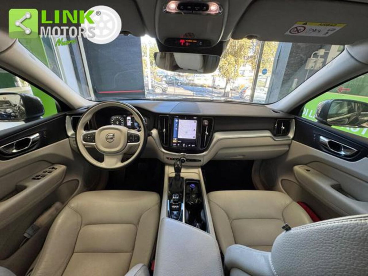 Volvo XC60 D4 AWD Geartronic Momentum (8)