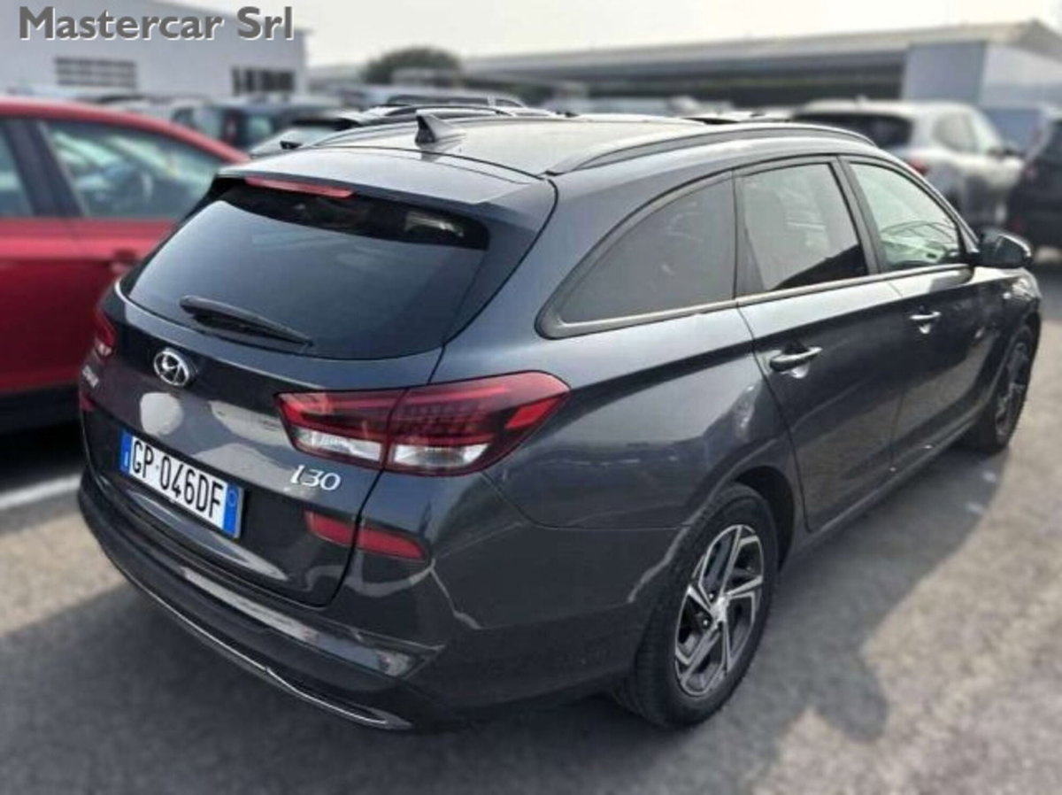 Hyundai i30 Station Wagon 1.0 t-gdi 48V Prime 120cv dct (10)