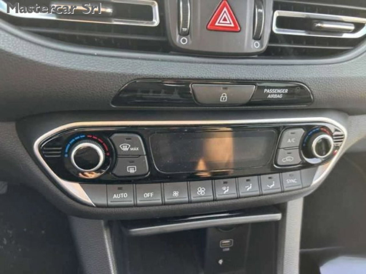 Hyundai i30 Station Wagon 1.0 t-gdi 48V Prime 120cv dct (7)