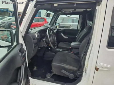 Jeep Wrangler Unlimited 2.8 CRD DPF Rubicon Auto (10)