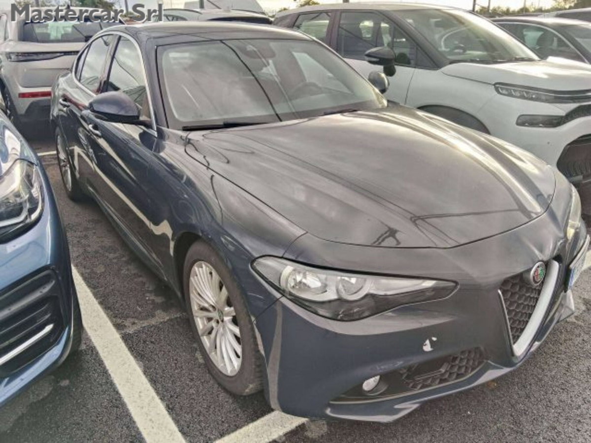 Alfa Romeo Giulia 2.2 Turbodiesel 150 CV AT8 Super (8)