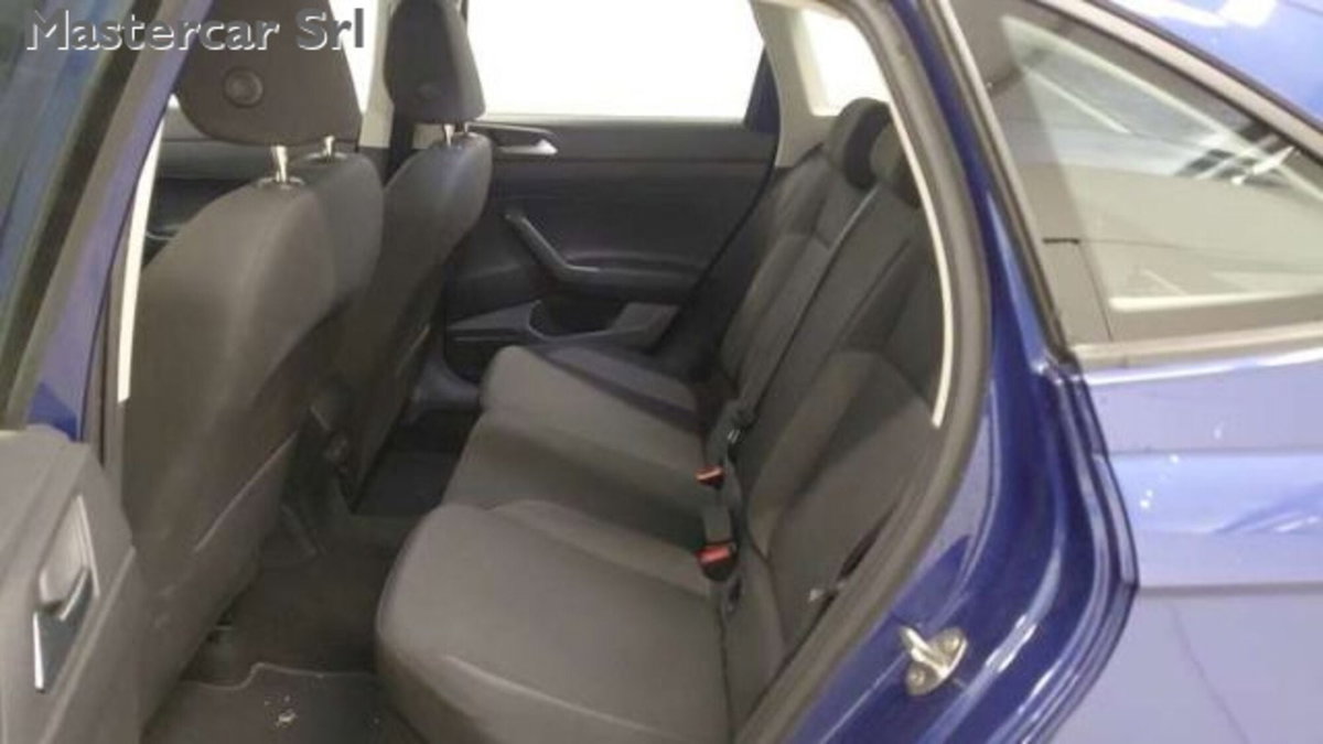 Volkswagen Taigo 1.0 tsi Life 95cv (9)