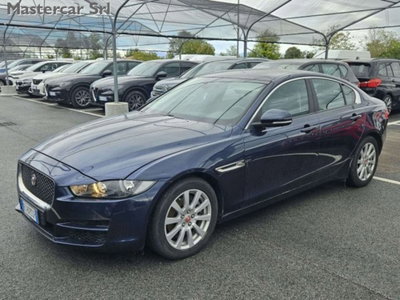Jaguar XE 2.0 D Turbo 180CV Pure (5)