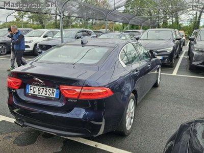 Jaguar XE 2.0 D Turbo 180CV Pure (6)