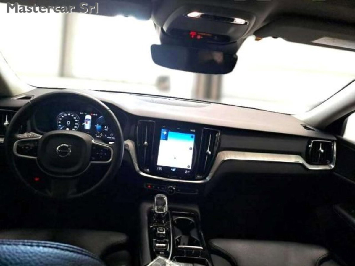 Volvo V60 T6 Recharge AWD Plug-in Hybrid Inscription (6)