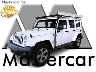 Jeep Wrangler Unlimited 2.8 CRD DPF Sahara Auto usata