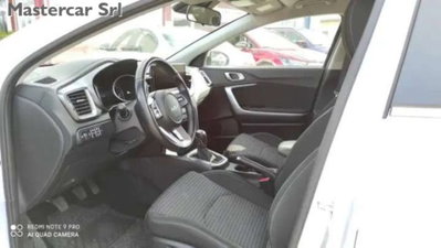 Kia Ceed Sport Wagon 1.6 CRDi 136 CV MHEV SW Business (11)