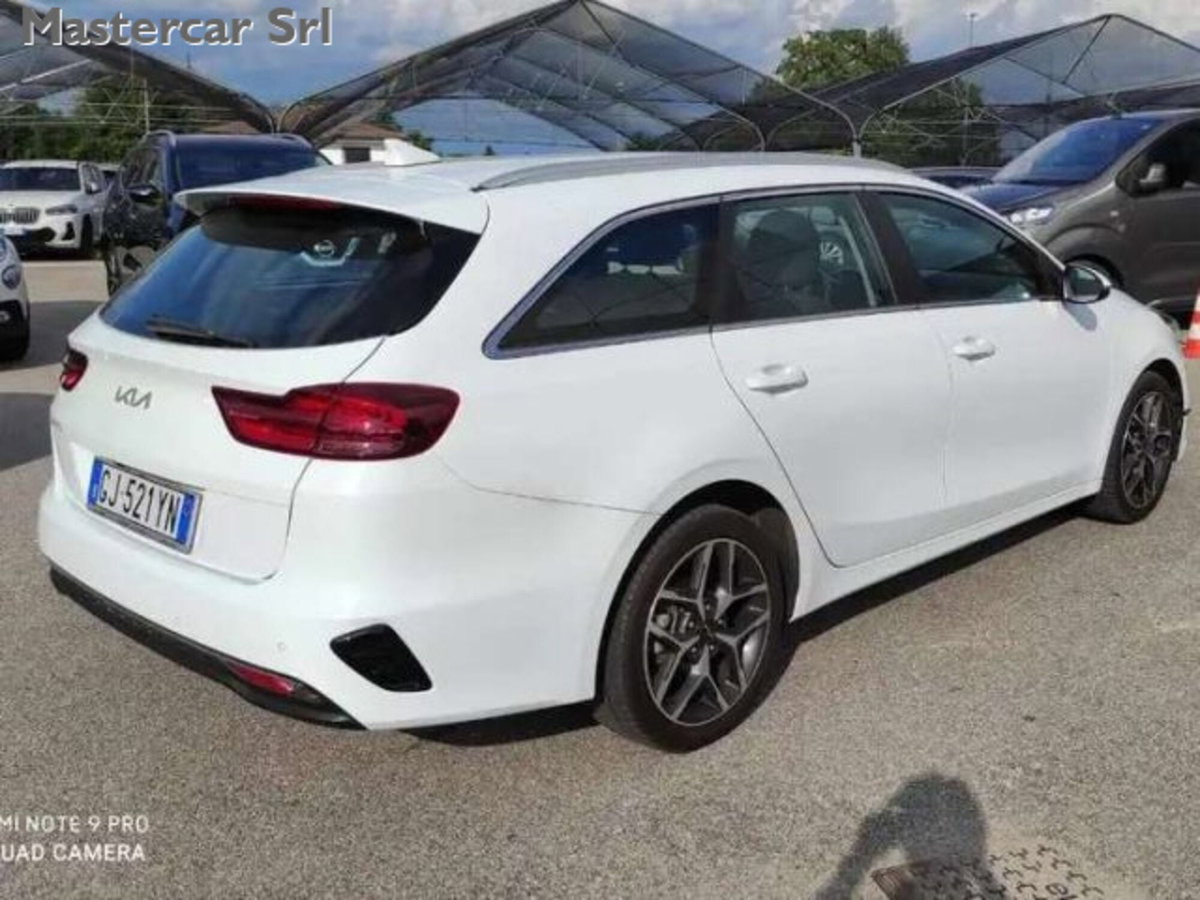 Kia Ceed Sport Wagon 1.6 CRDi 136 CV MHEV SW Business (6)