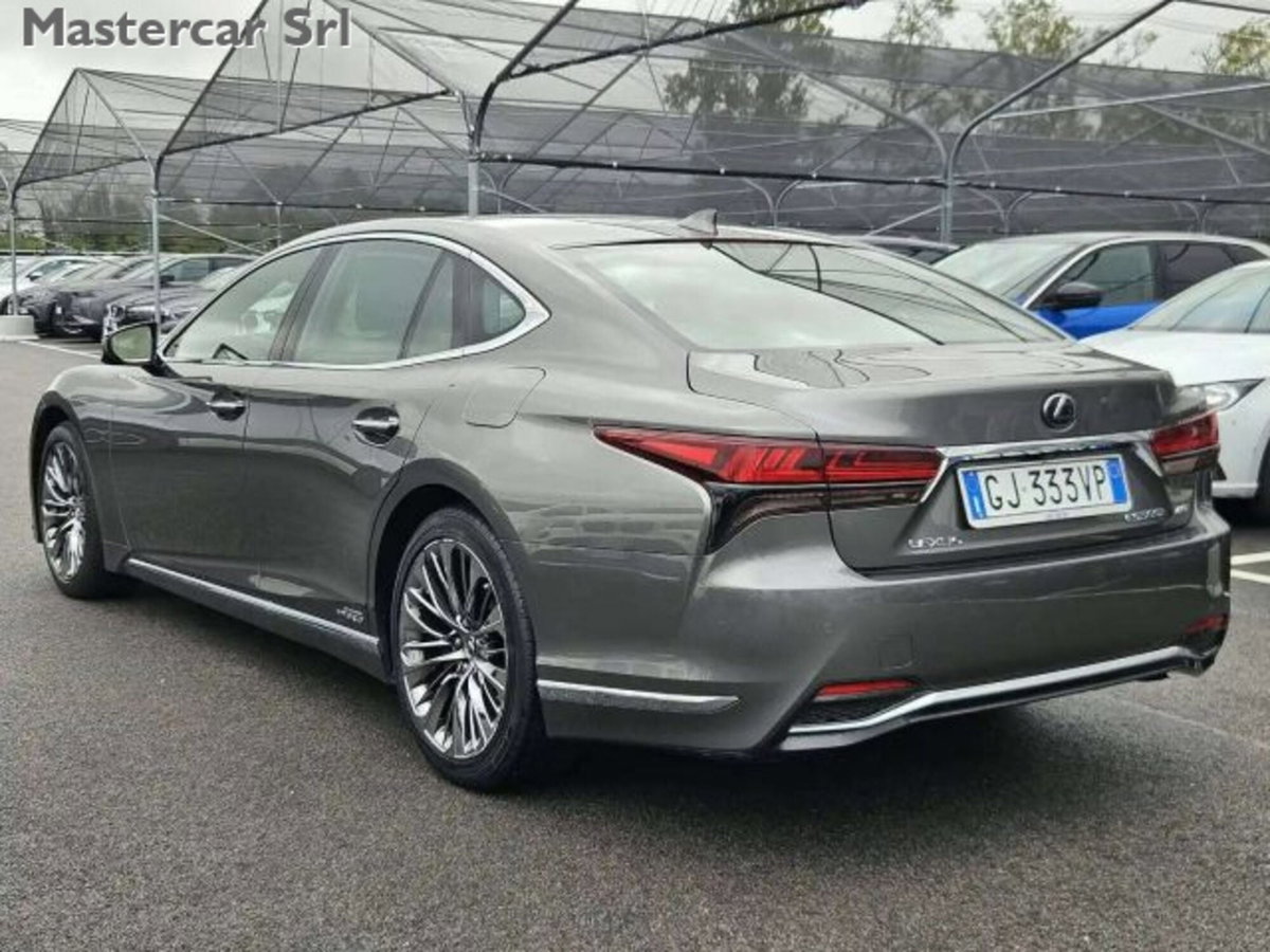 Lexus LS 500h 3.5 Luxury auto (4)