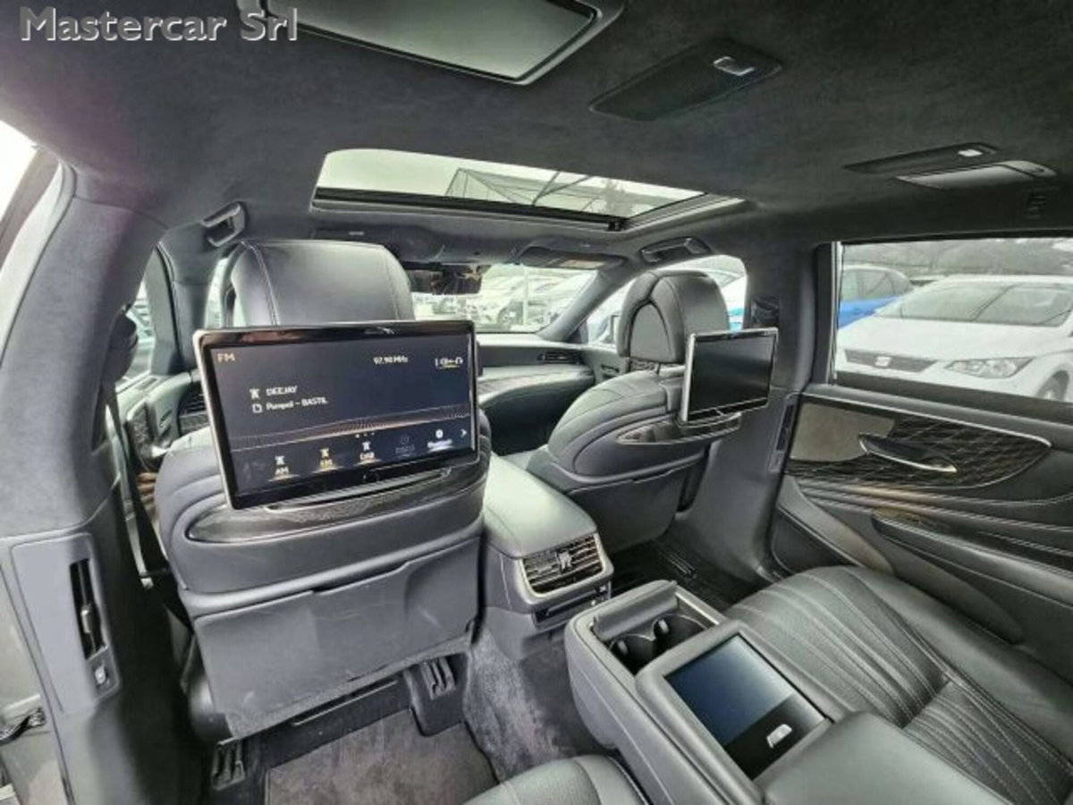 Lexus LS 500h 3.5 Luxury auto (7)