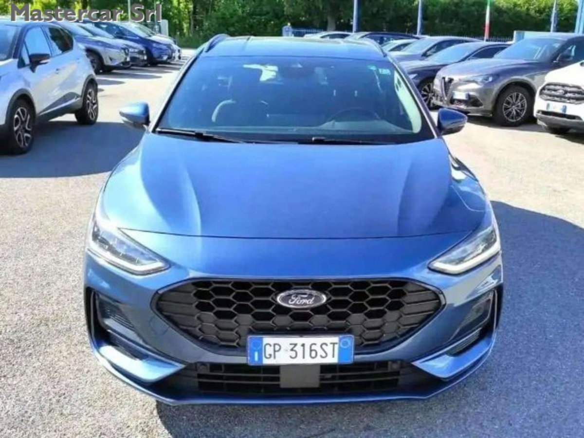 Ford Focus Station Wagon 1.0 EcoBoost Hybrid 125 CV SW ST-Line Design (8)