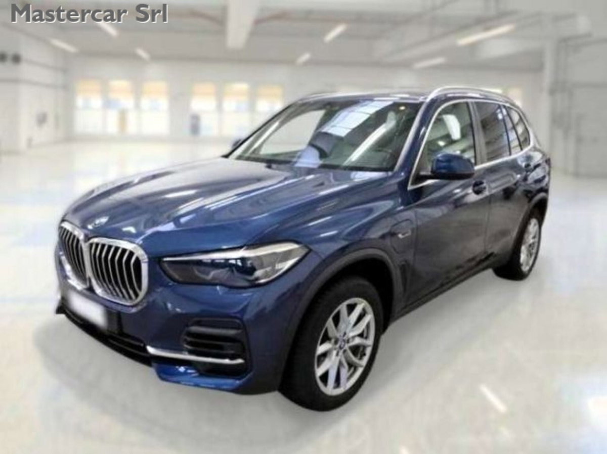 BMW X5 xDrive45e Business (3)