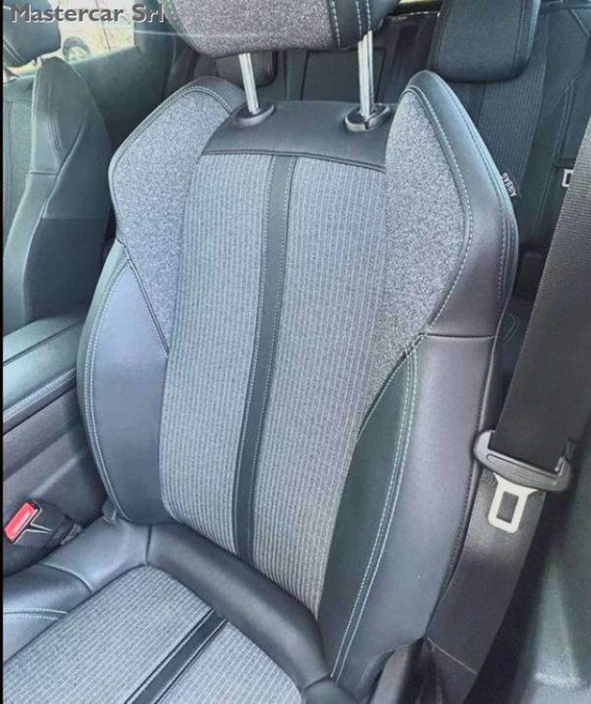 Peugeot 3008 BlueHDi 130 S&S EAT8 Allure Pack (6)