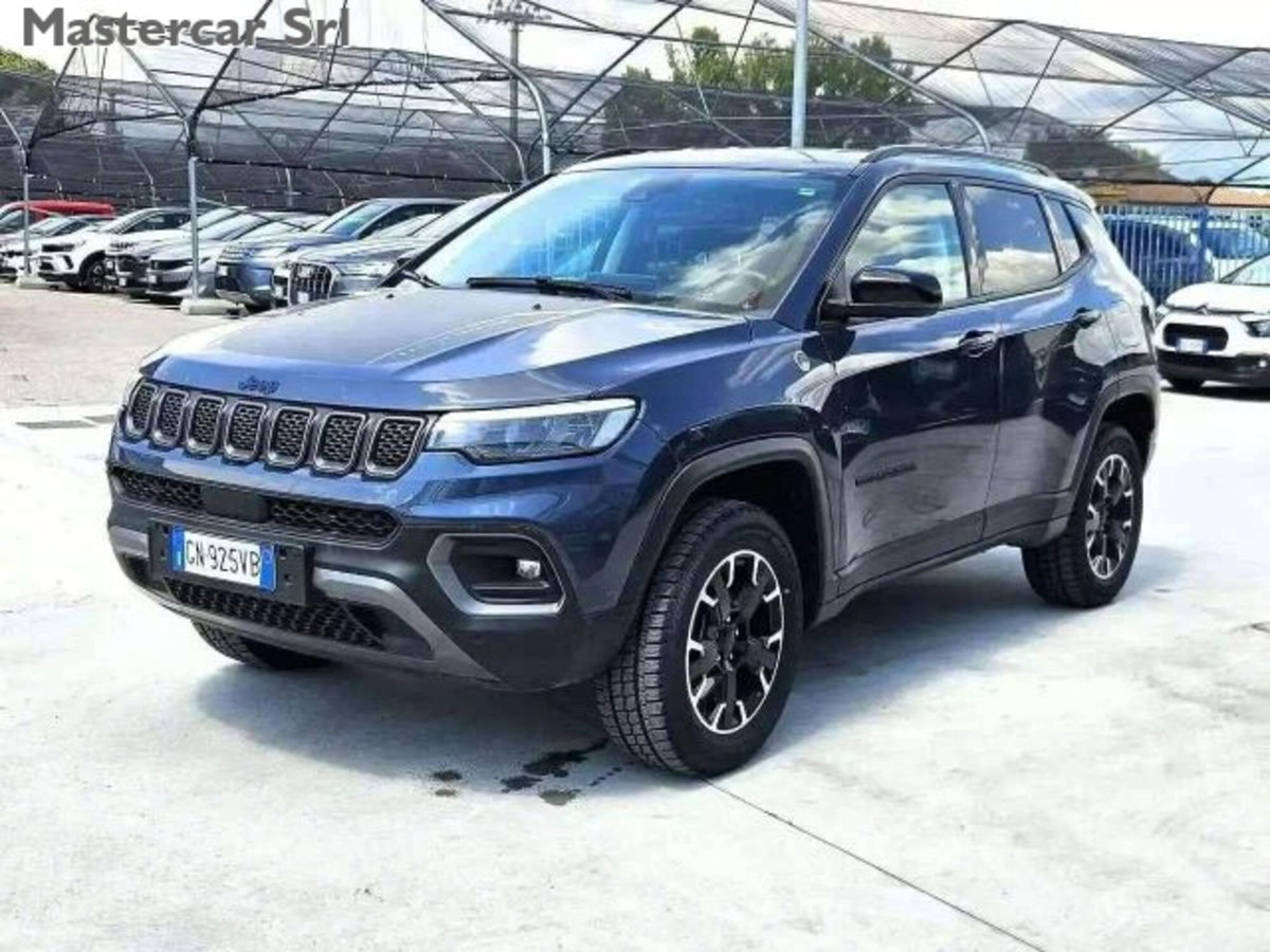 Jeep Compass 1.3 turbo t4 phev Trailhawk 4xe auto (3)