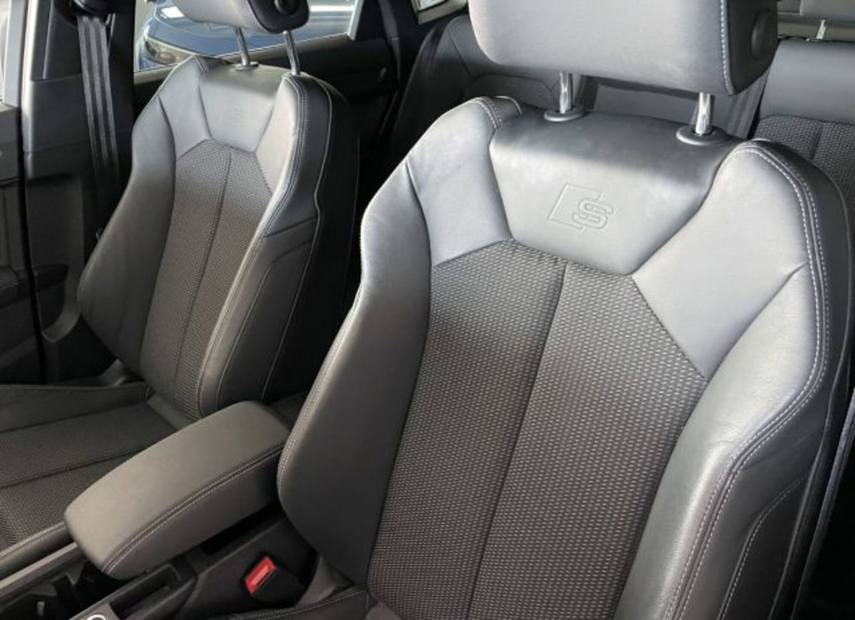 Audi Q3 Sportback 2.0 tdi Business 150cv s-tronic (15)