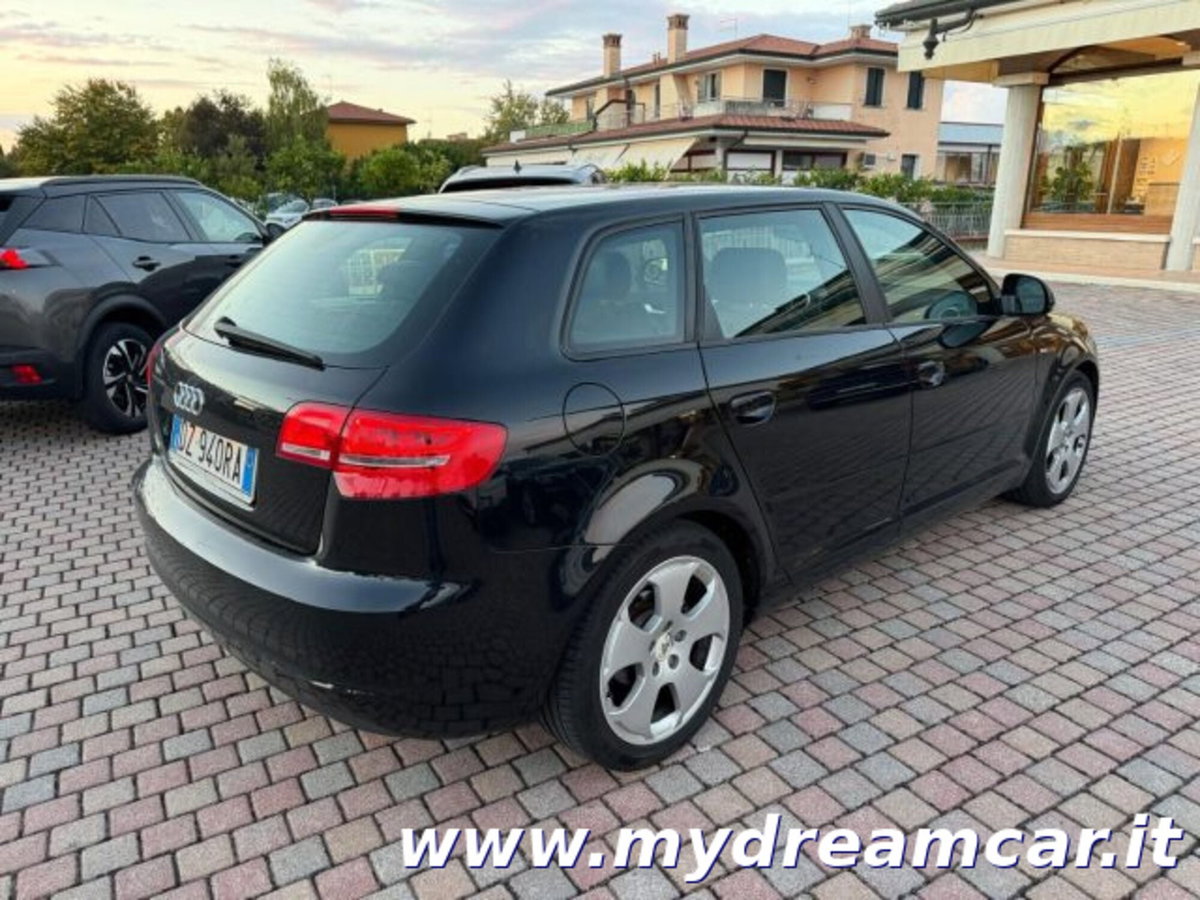 Audi A3 1.6 TDI 105 CV CR S tronic Ambition (4)