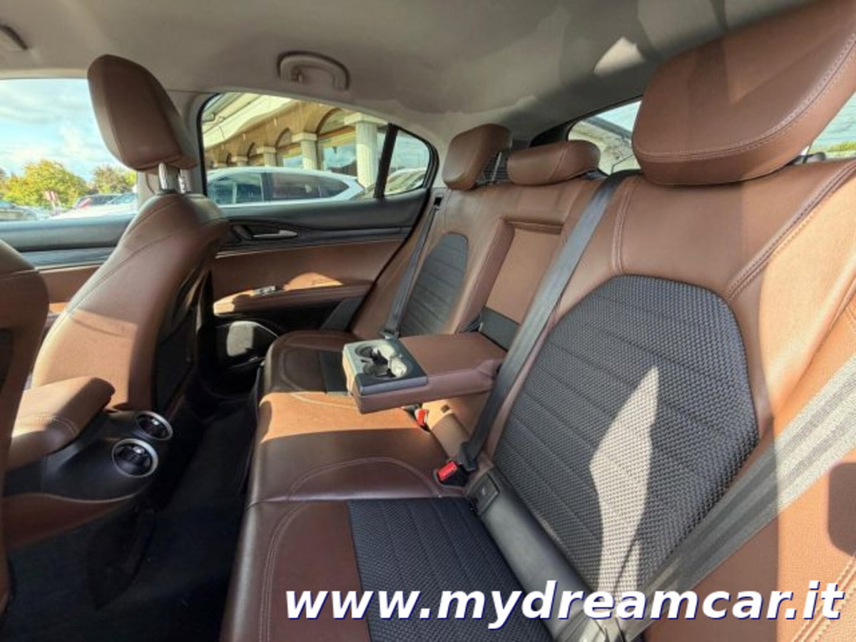Alfa Romeo Stelvio Stelvio 2.2 Turbodiesel 180 CV AT8 RWD Super (10)