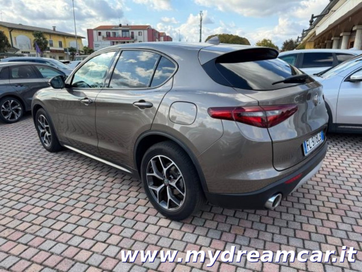 Alfa Romeo Stelvio Stelvio 2.2 Turbodiesel 180 CV AT8 RWD Super (5)
