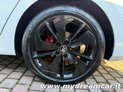 Skoda Octavia Station Wagon 2.0 TDI EVO SCR 200 CV DSG 4x4 Wagon RS (17)