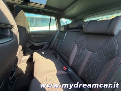 Skoda Octavia Station Wagon 2.0 TDI EVO SCR 200 CV DSG 4x4 Wagon RS (18)