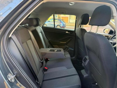 Volkswagen T-Roc 2.0 tdi Life 115cv (11)