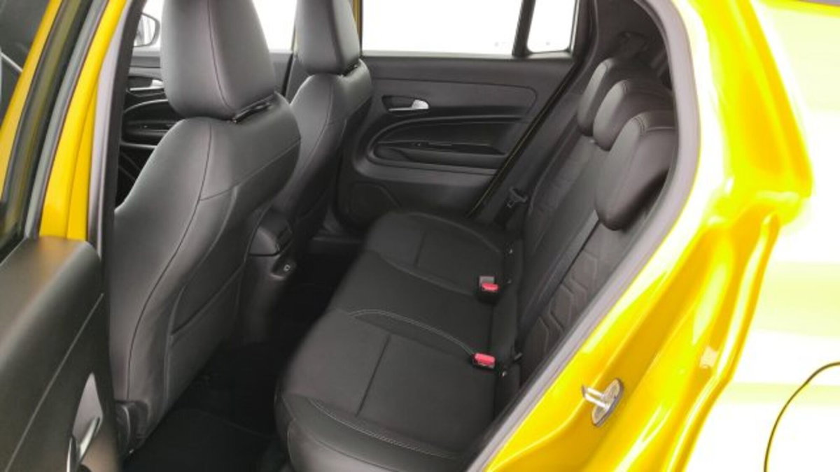 Jeep Avenger 1.2 turbo Summit fwd 100cv (16)