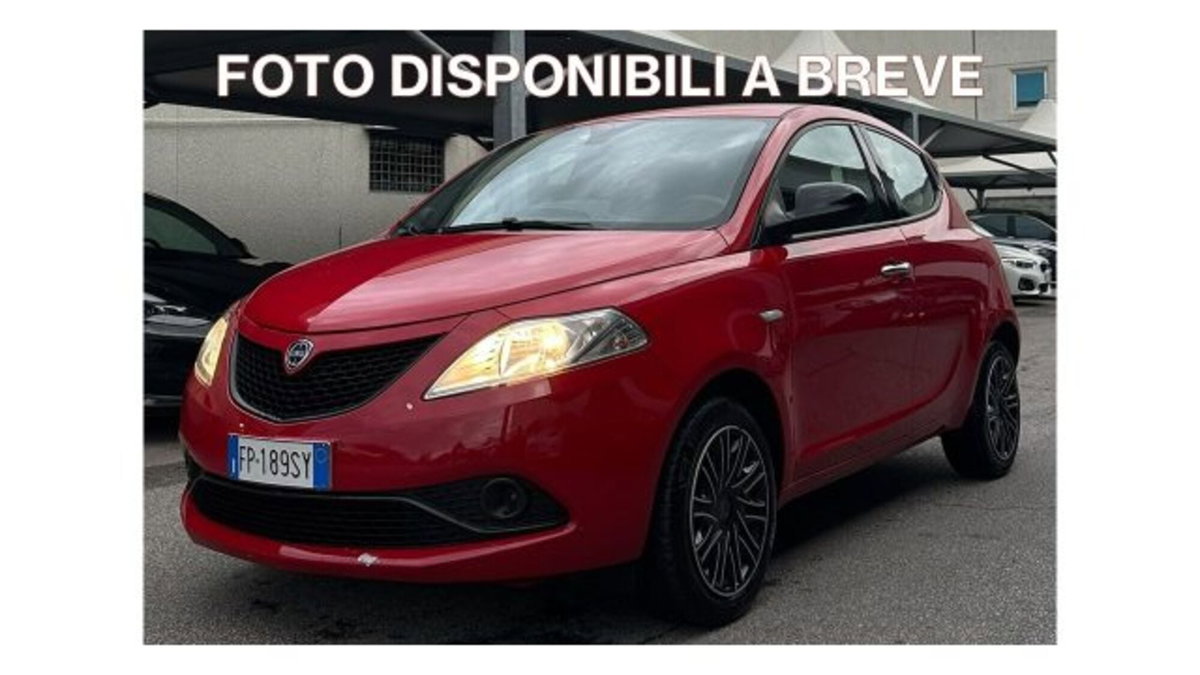 Lancia Ypsilon 1.2 69 CV 5 porte Silver