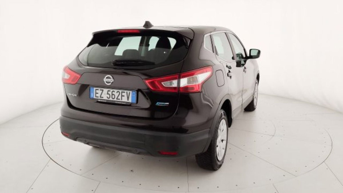 Nissan Qashqai 1.5 dCi Acenta (17)