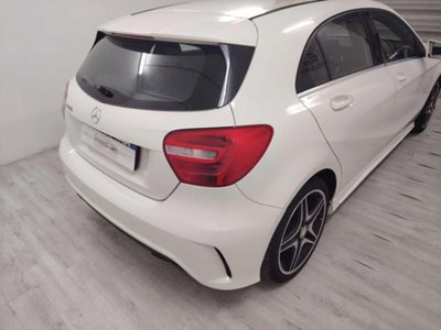 Mercedes-Benz Classe A 200 Premium (3)