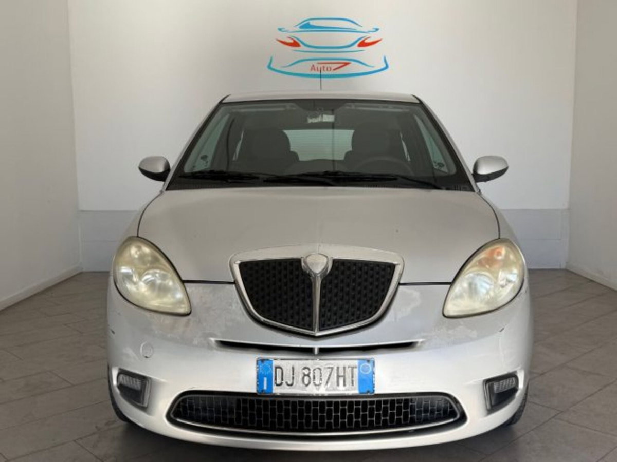 Lancia Ypsilon 1.2 Argento
