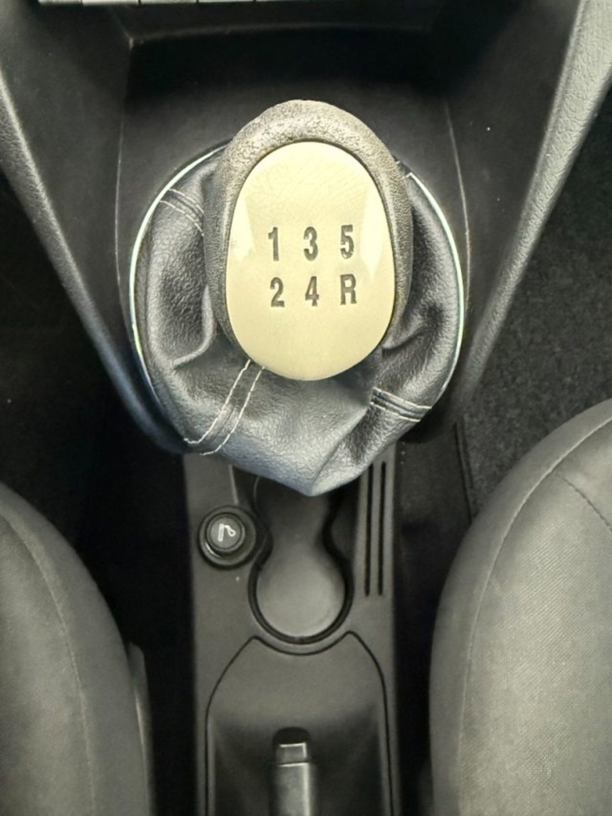 Lancia Ypsilon 1.2 Argento (16)