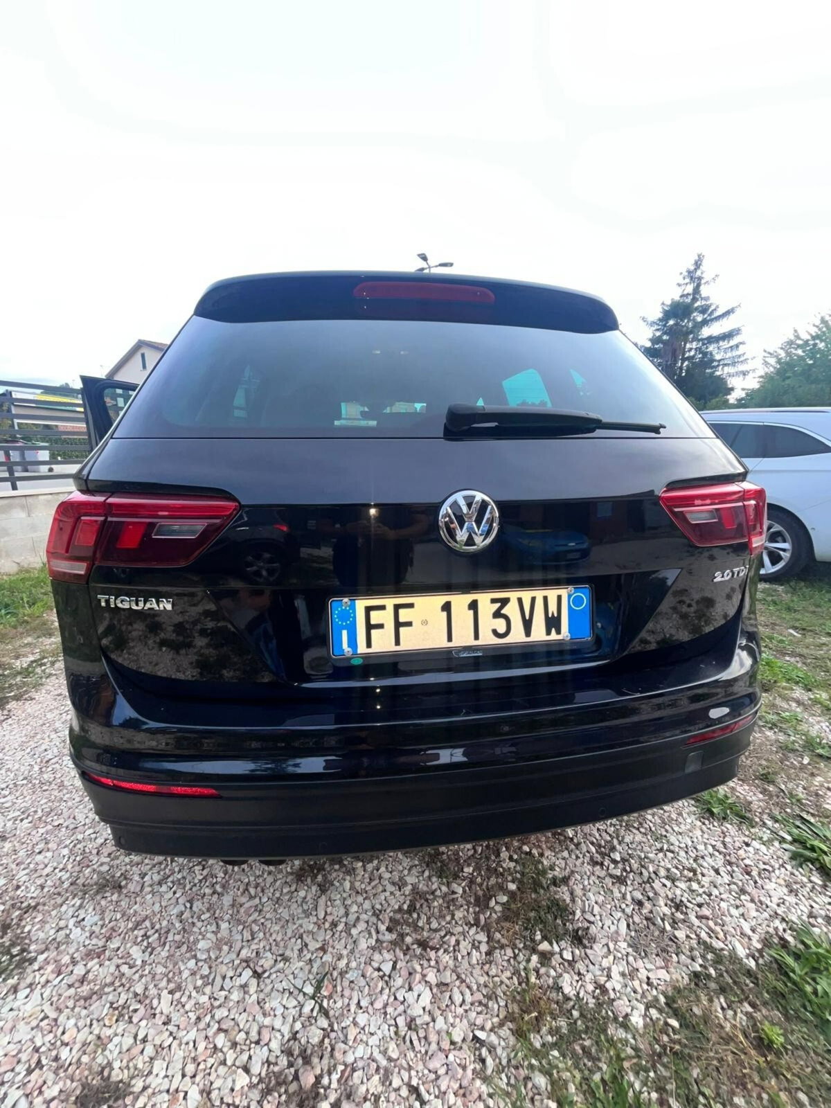 Volkswagen Tiguan 2.0 TDI SCR Business BlueMotion Technology (11)
