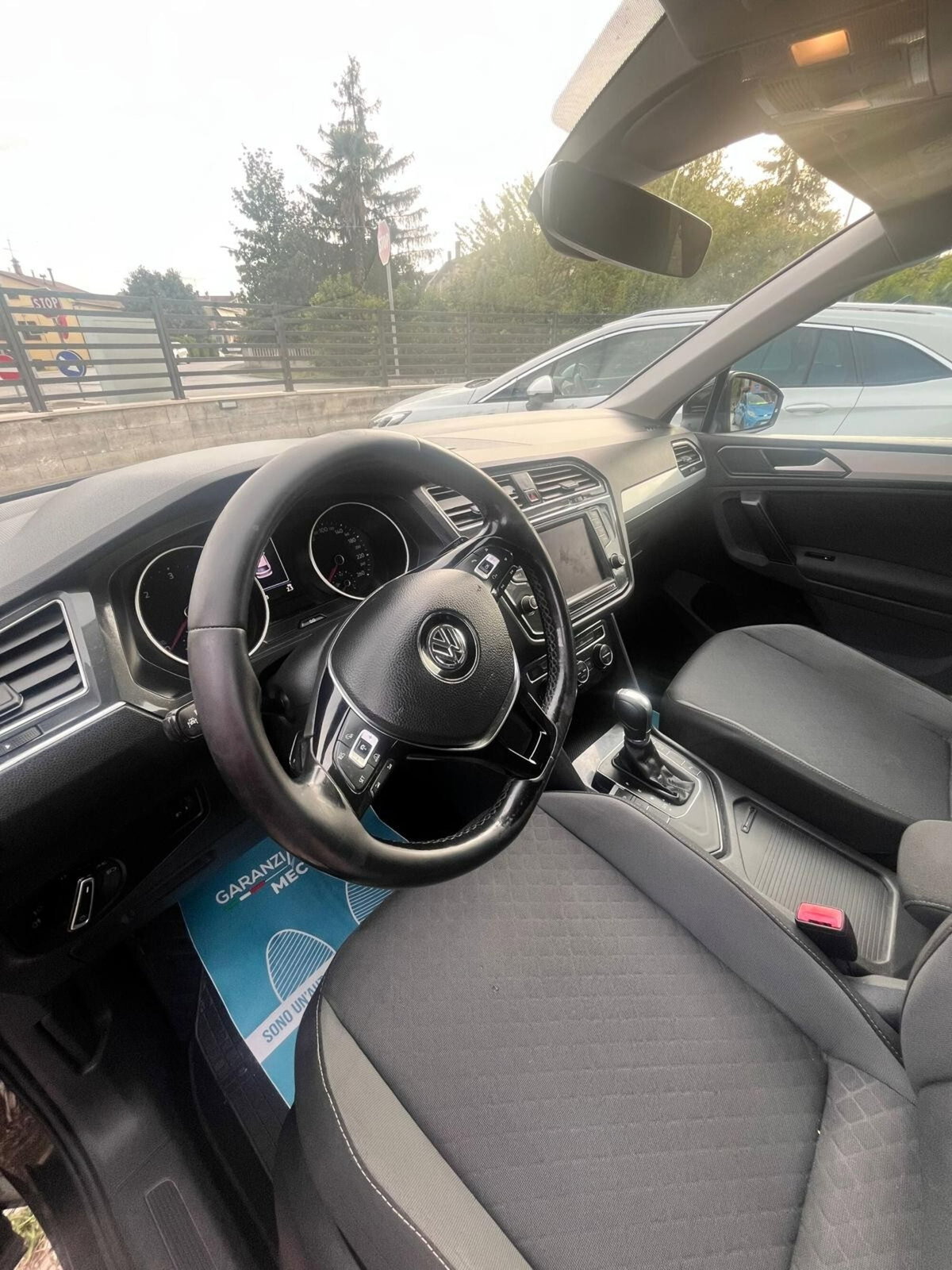 Volkswagen Tiguan 2.0 TDI SCR Business BlueMotion Technology (12)