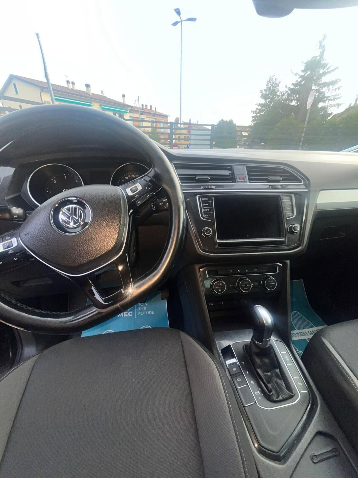 Volkswagen Tiguan 2.0 TDI SCR Business BlueMotion Technology (5)