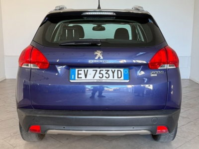 Peugeot 2008 e-HDi 115 CV Stop&Start Féline (5)