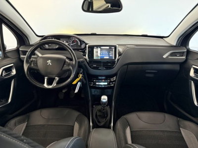 Peugeot 2008 e-HDi 115 CV Stop&Start Féline (9)